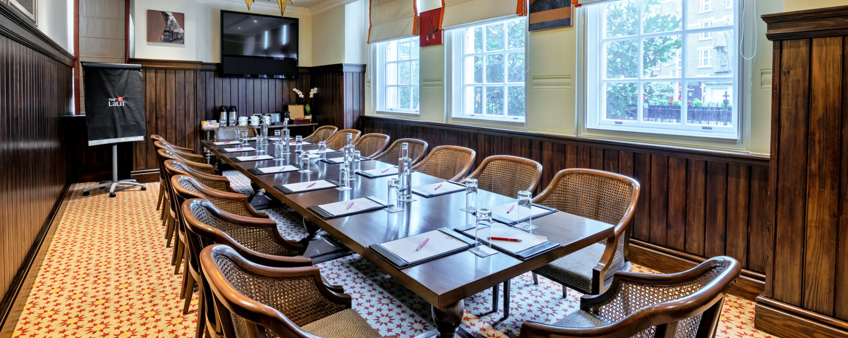 Dining New